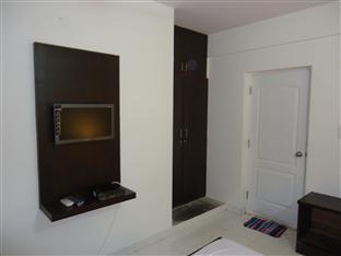 Maple Inn Budget Hotel Bangalore Exteriör bild